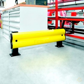 Absorbe gran parte de la energía cinética producida por el choque de vehículos